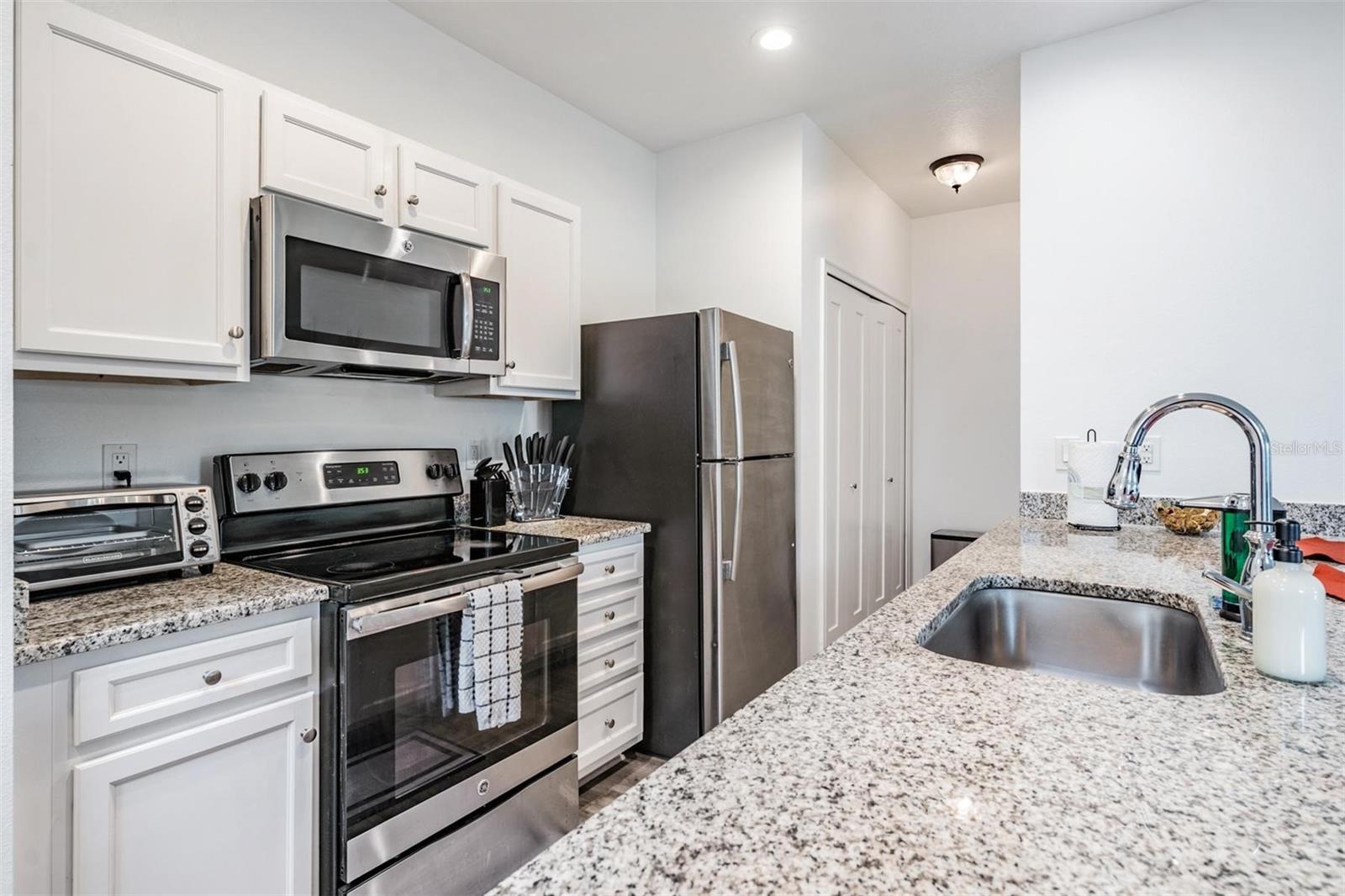 Image 13 of 36 For 2604 Highland Avenue B