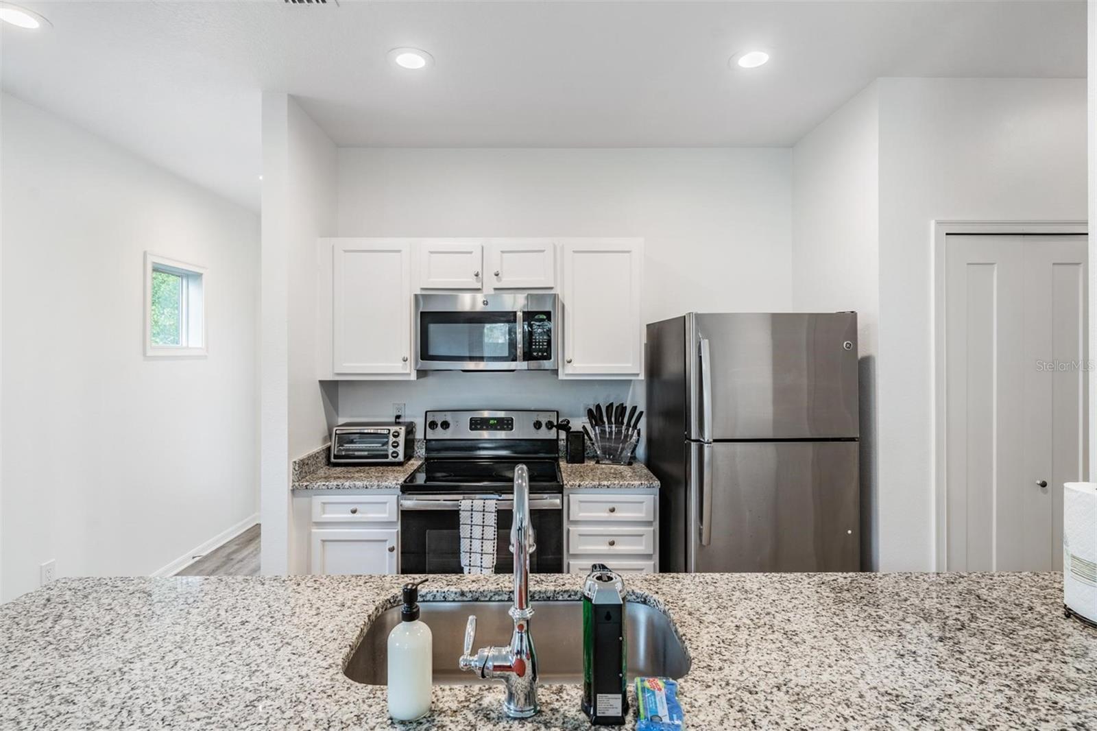 Image 16 of 36 For 2604 Highland Avenue B