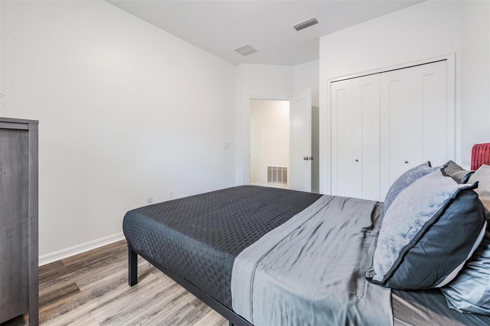 Image 26 of 36 For 2604 Highland Avenue B