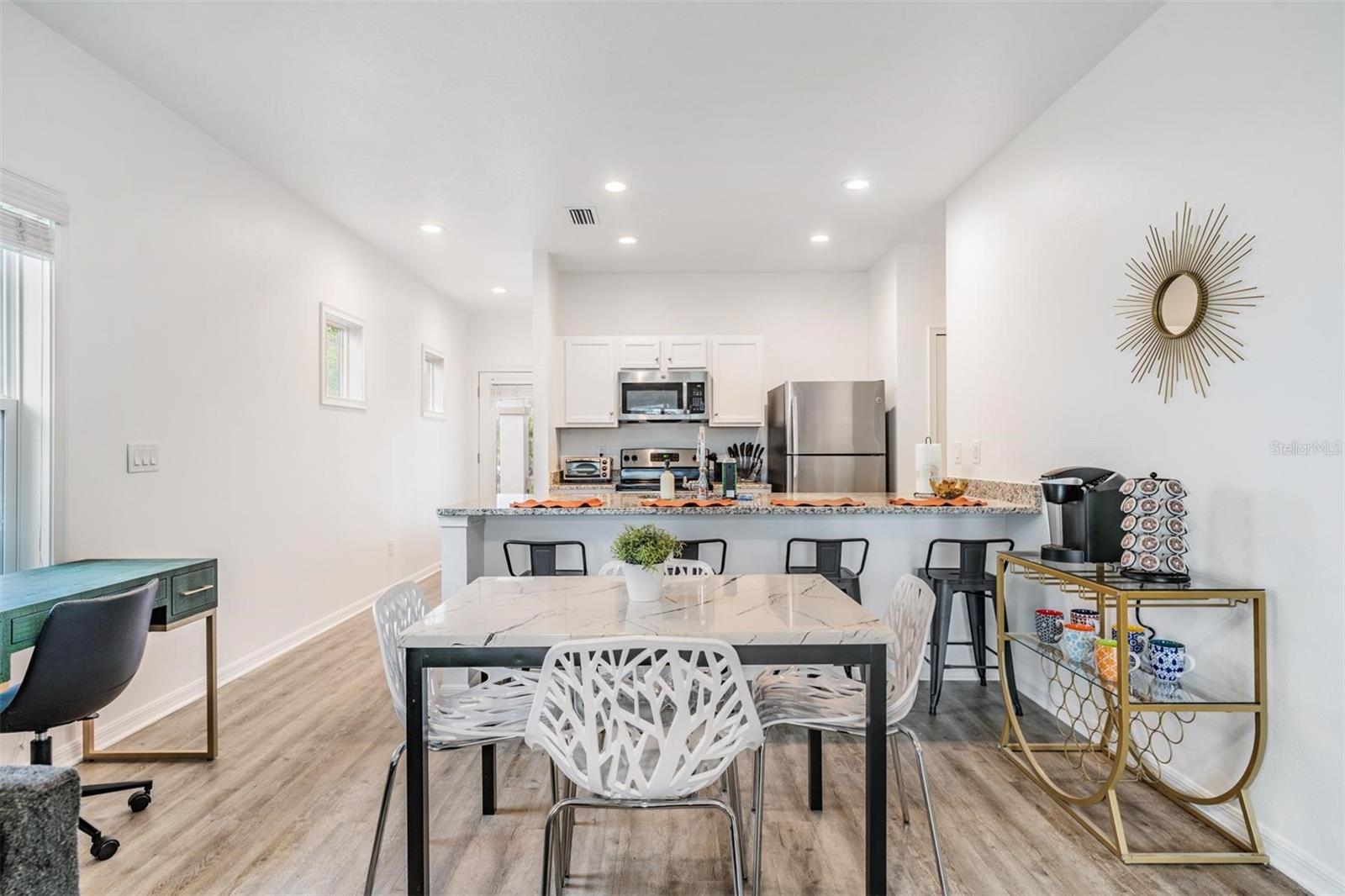 Image 8 of 36 For 2604 Highland Avenue B