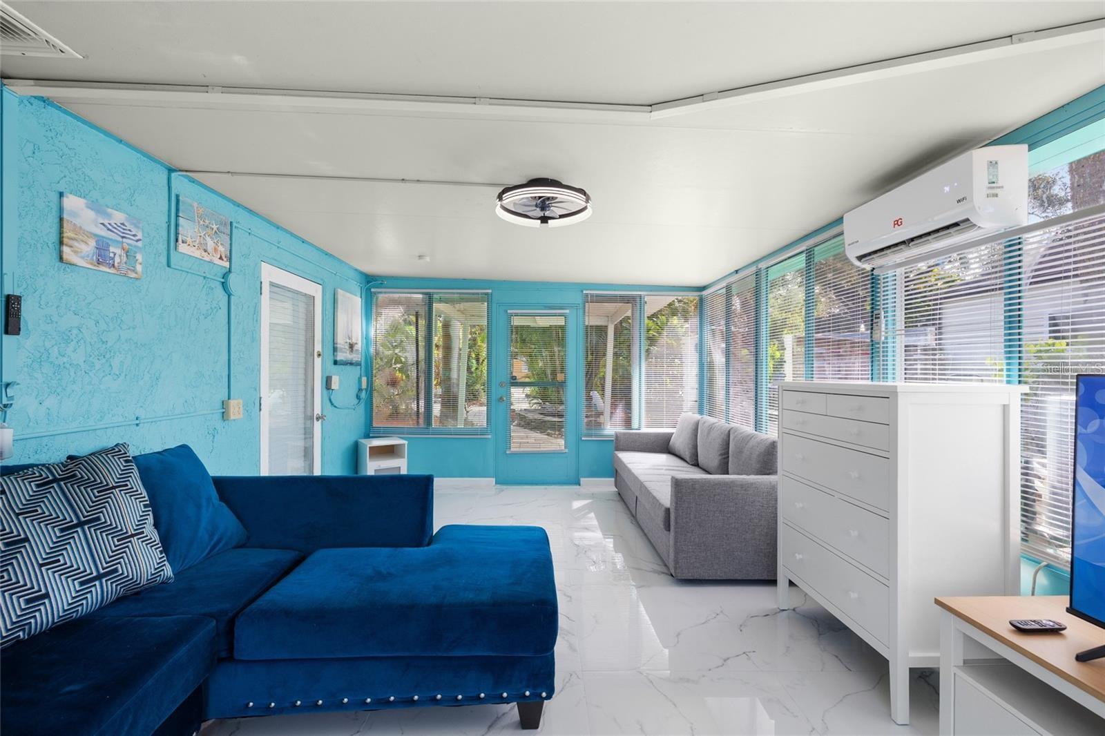 Image 26 of 70 For 8825 Oak Street