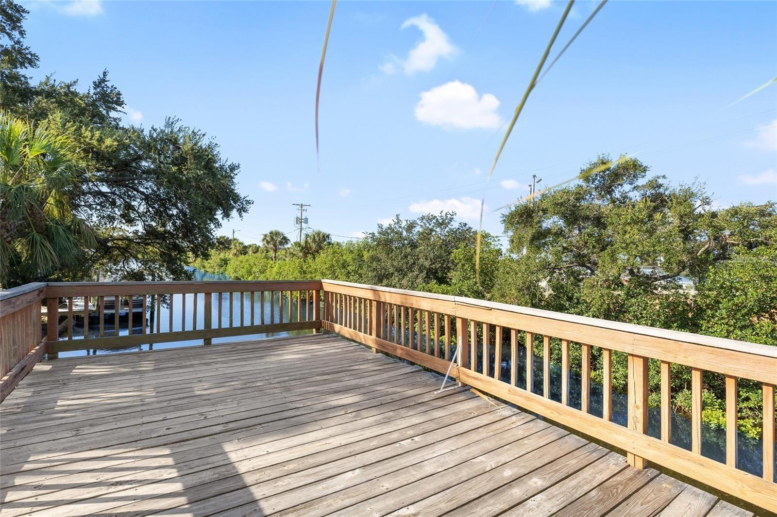 Image 32 of 70 For 8825 Oak Street