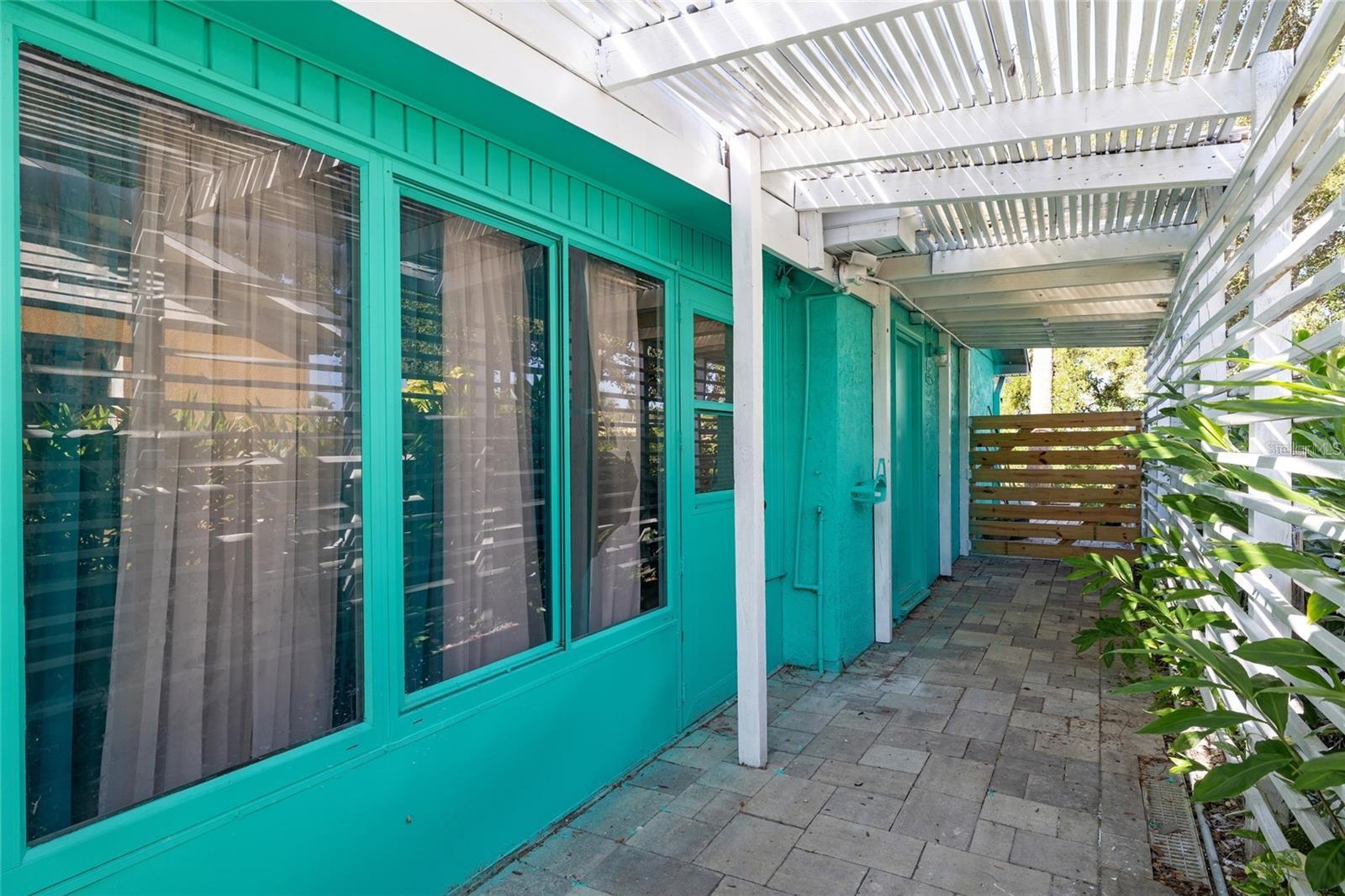 Image 59 of 70 For 8825 Oak Street