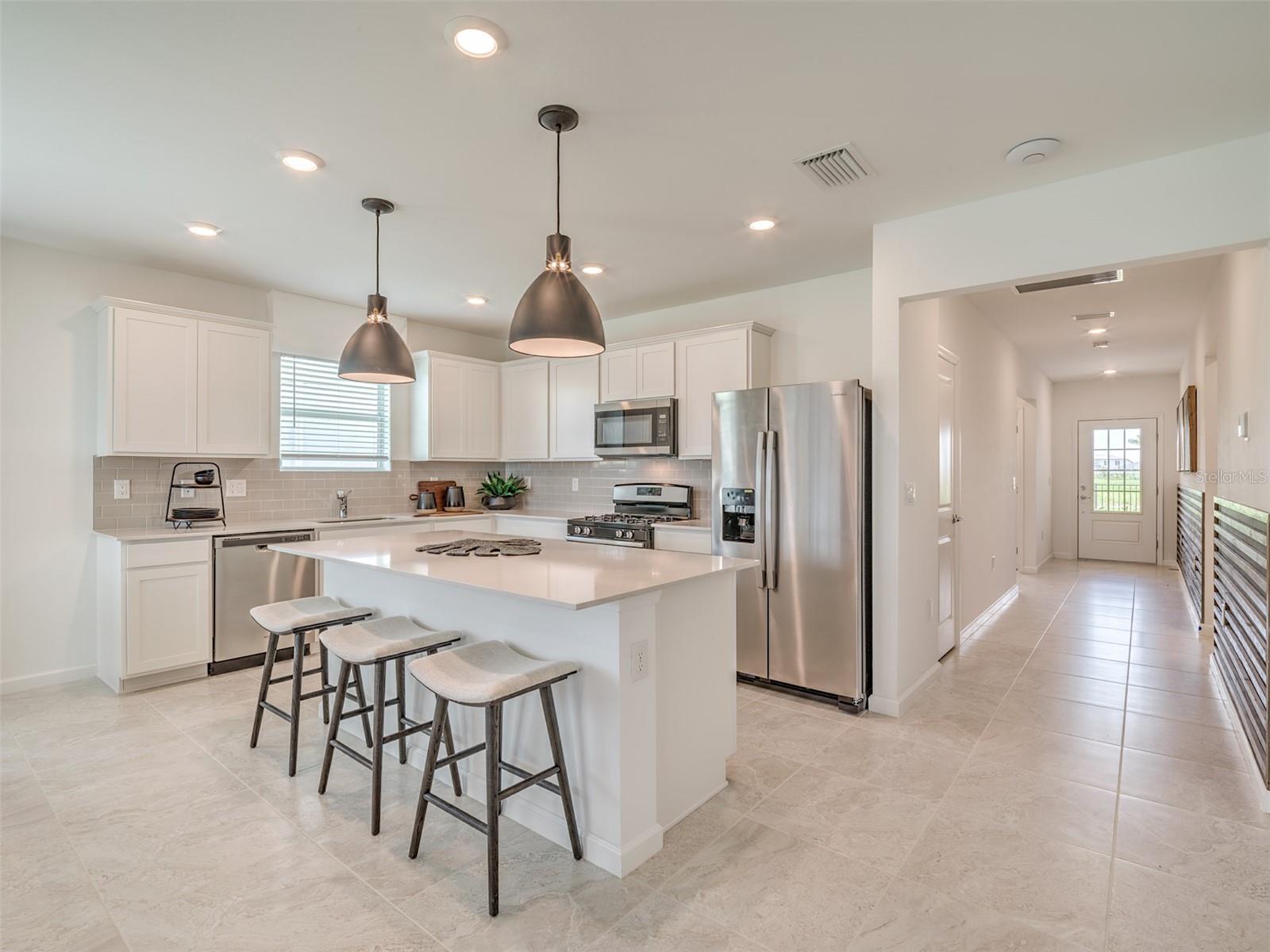 Image 10 of 18 For 10790 Buttercup Court