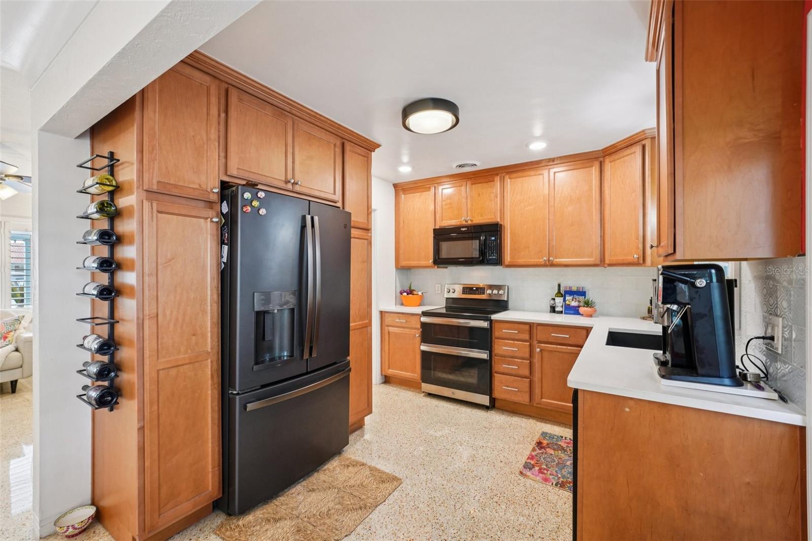 Image 11 of 36 For 6417 24th Avenue N