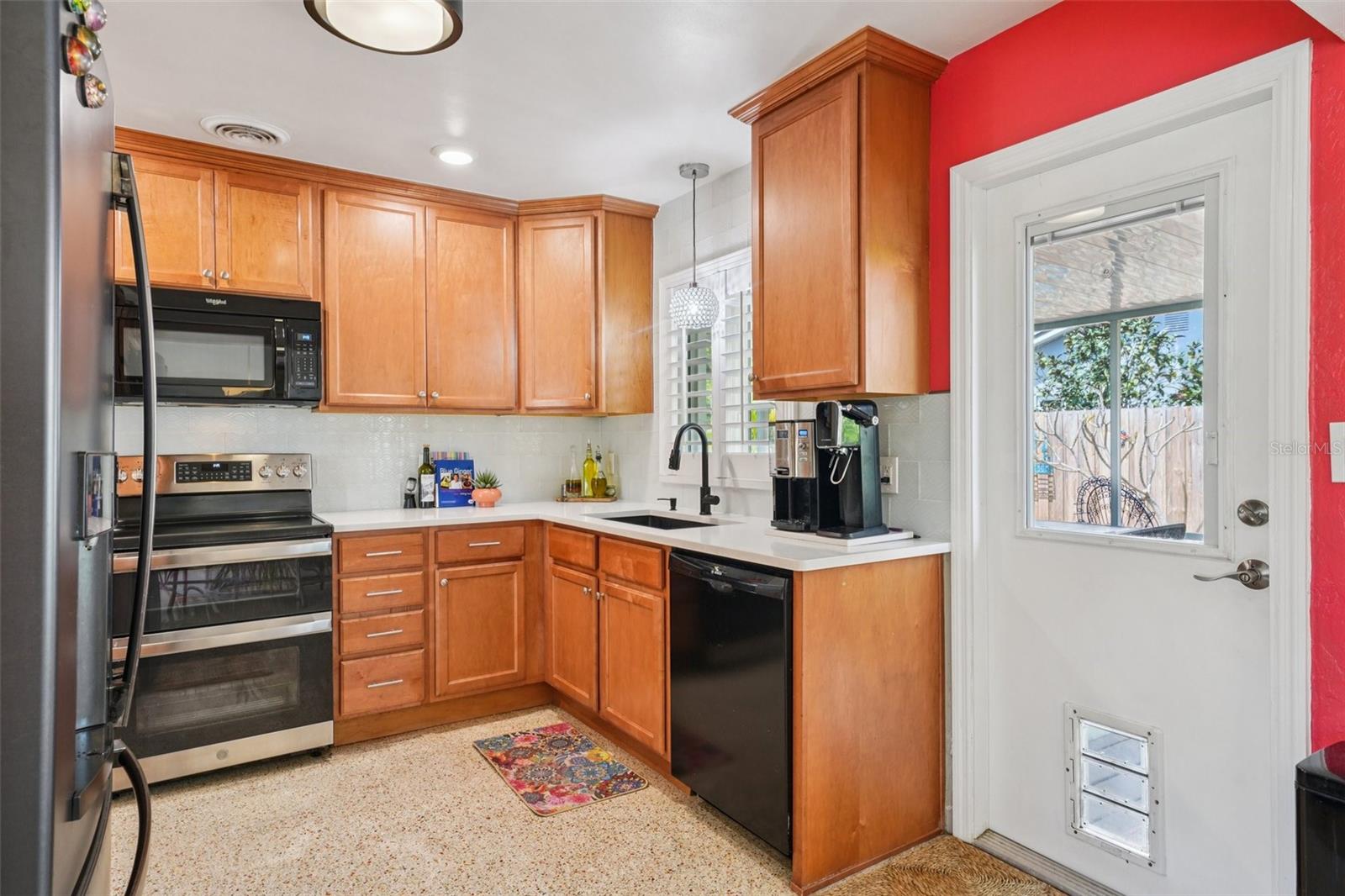 Image 13 of 36 For 6417 24th Avenue N