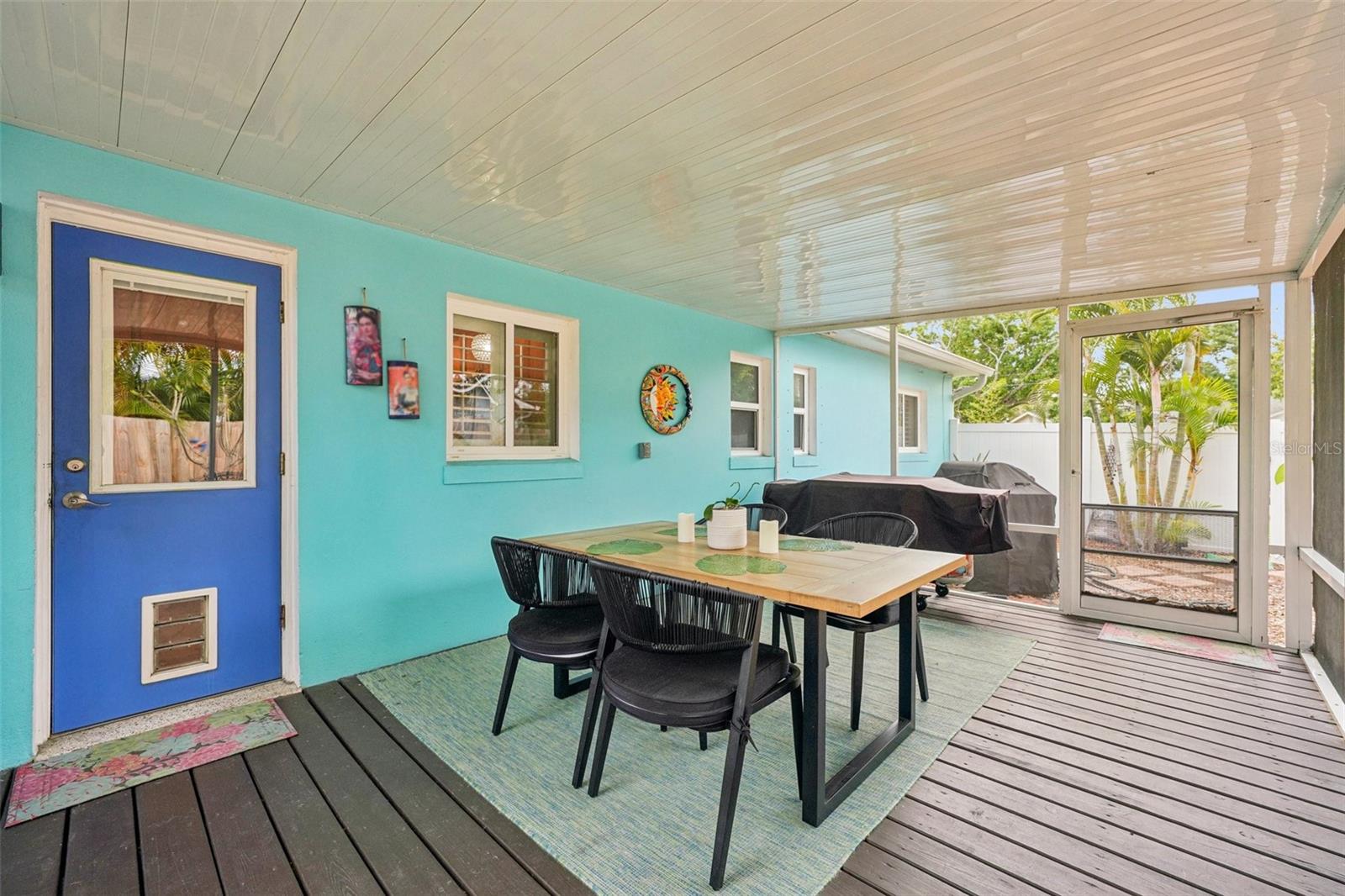 Image 22 of 36 For 6417 24th Avenue N