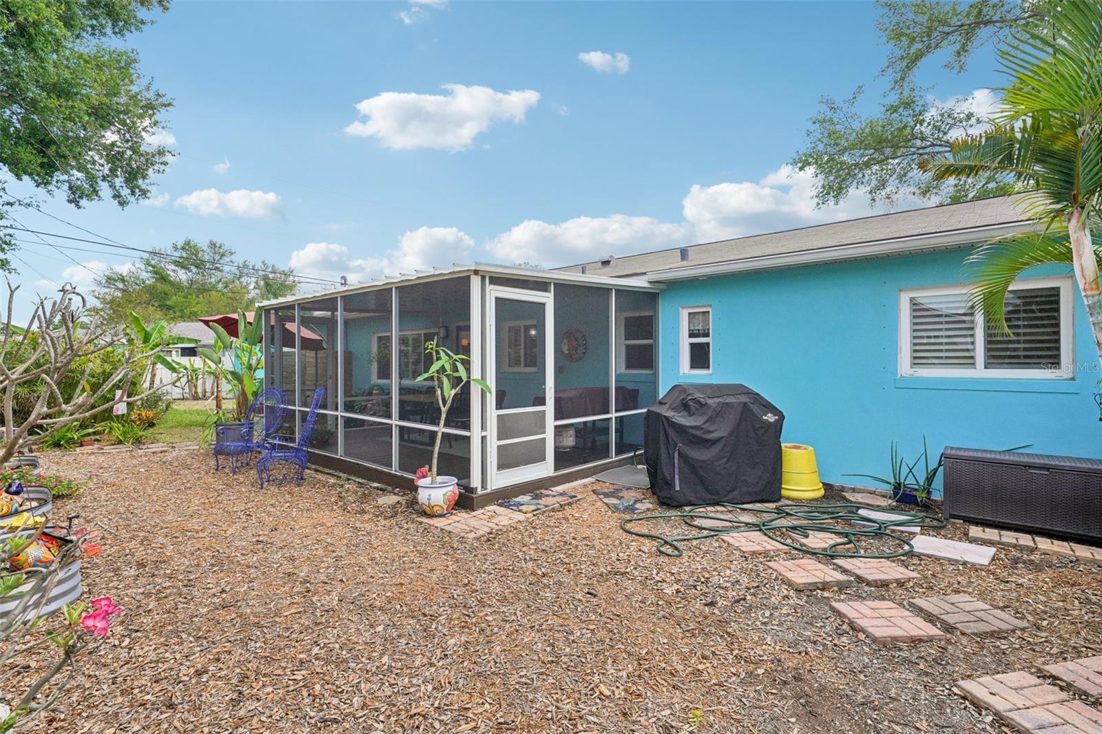 Image 28 of 36 For 6417 24th Avenue N