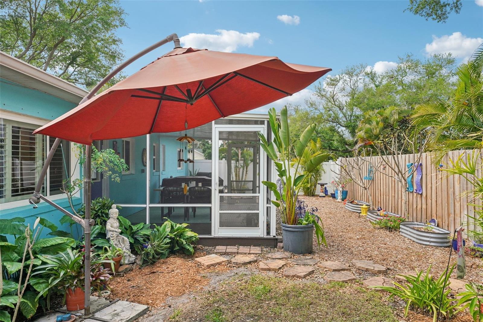 Image 31 of 36 For 6417 24th Avenue N