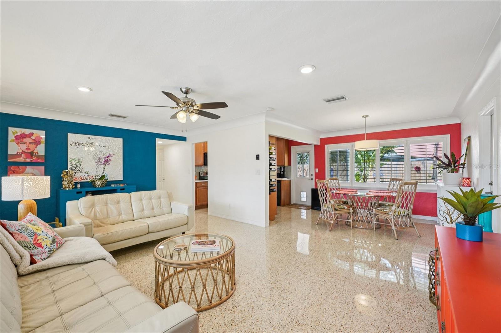 Image 7 of 36 For 6417 24th Avenue N