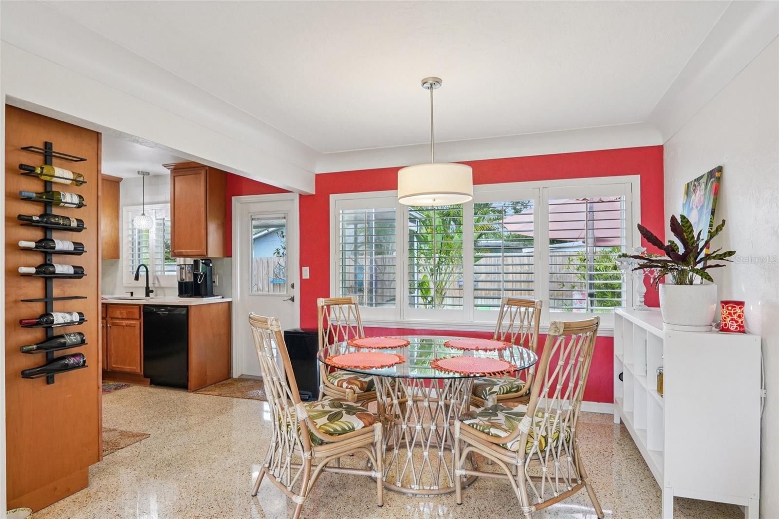 Image 8 of 36 For 6417 24th Avenue N