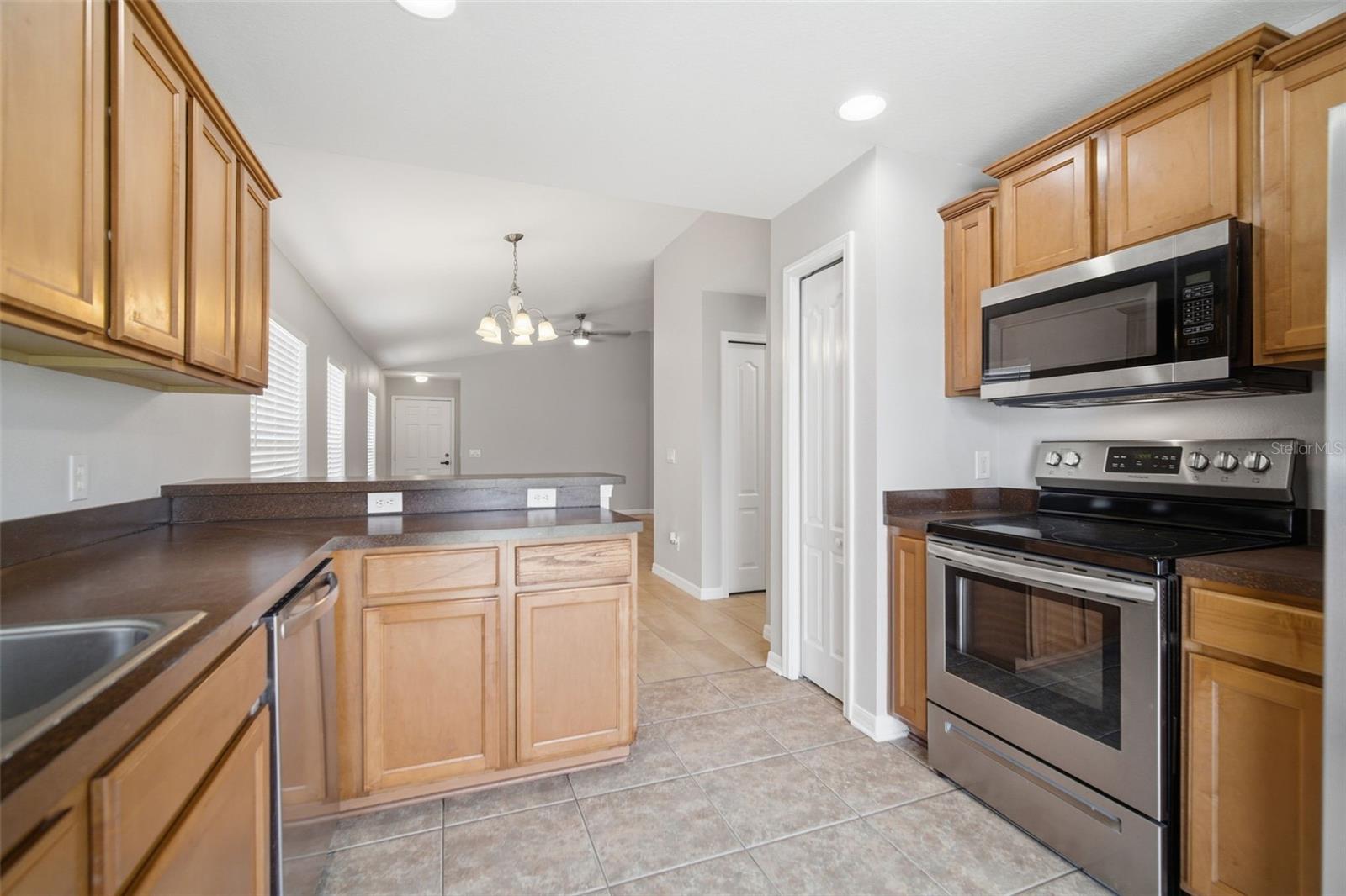 Image 15 of 48 For 10309 Granada Green Court