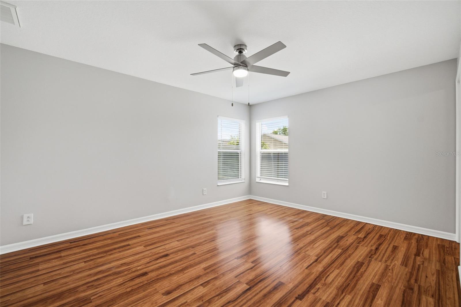 Image 21 of 48 For 10309 Granada Green Court