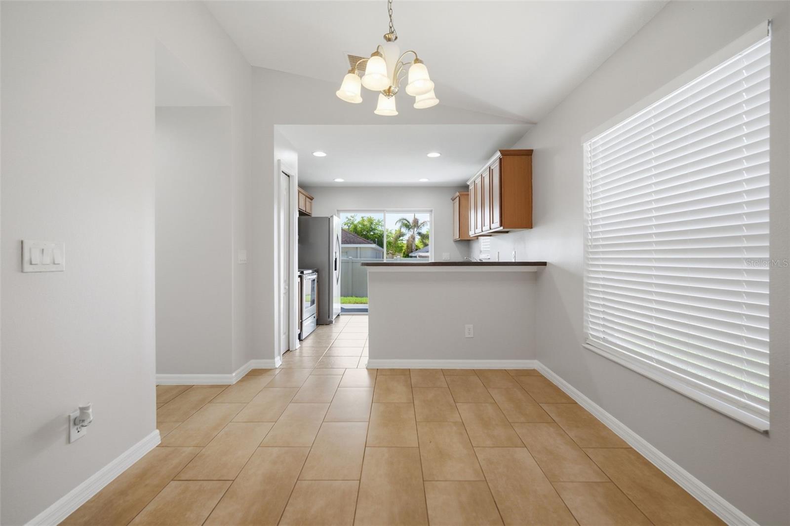 Image 9 of 48 For 10309 Granada Green Court