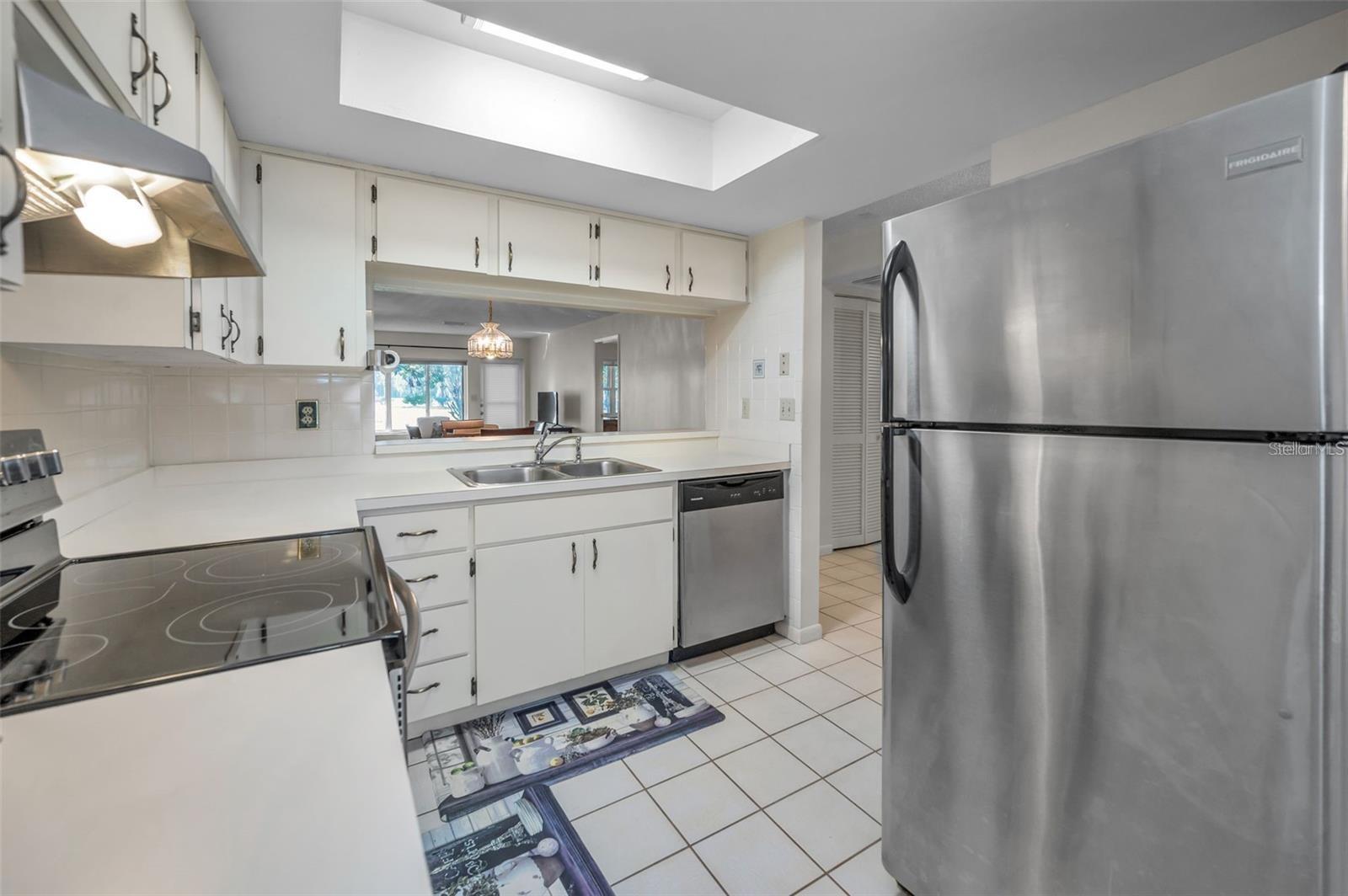 Image 22 of 73 For 3521 Teeside Drive