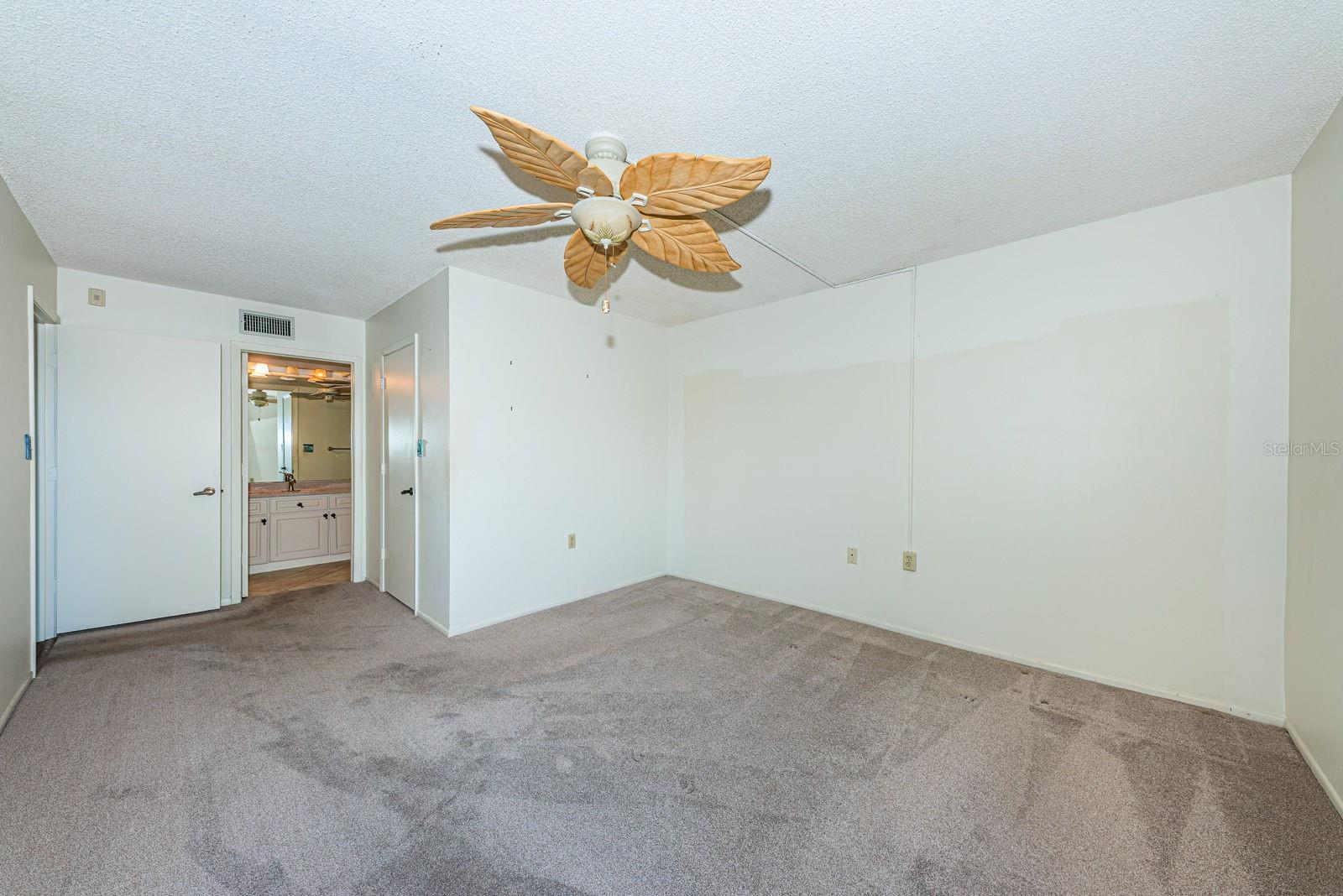 Image 19 of 55 For 9860 62nd Terrace N 1025