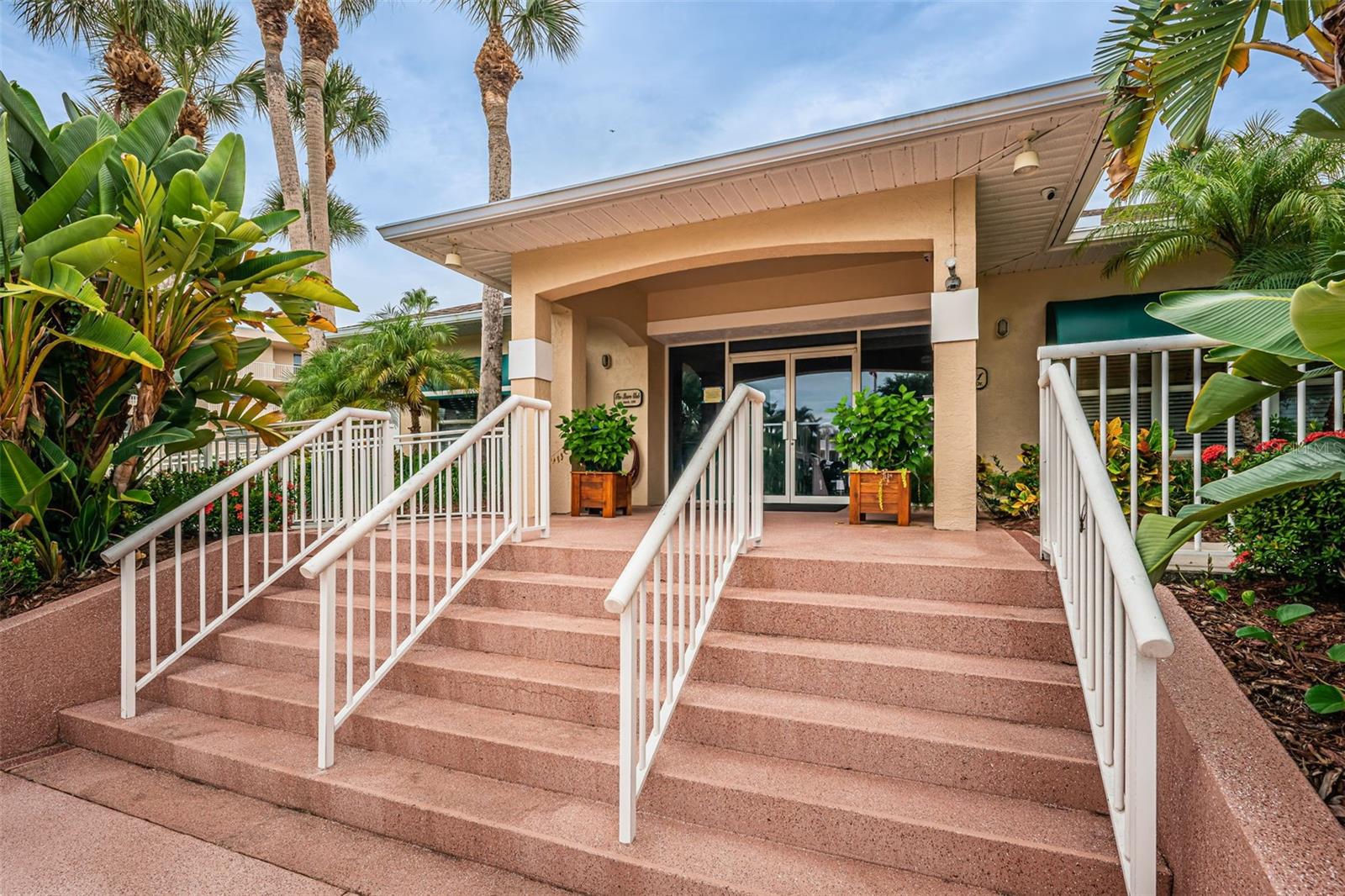 Image 37 of 55 For 9860 62nd Terrace N 1025