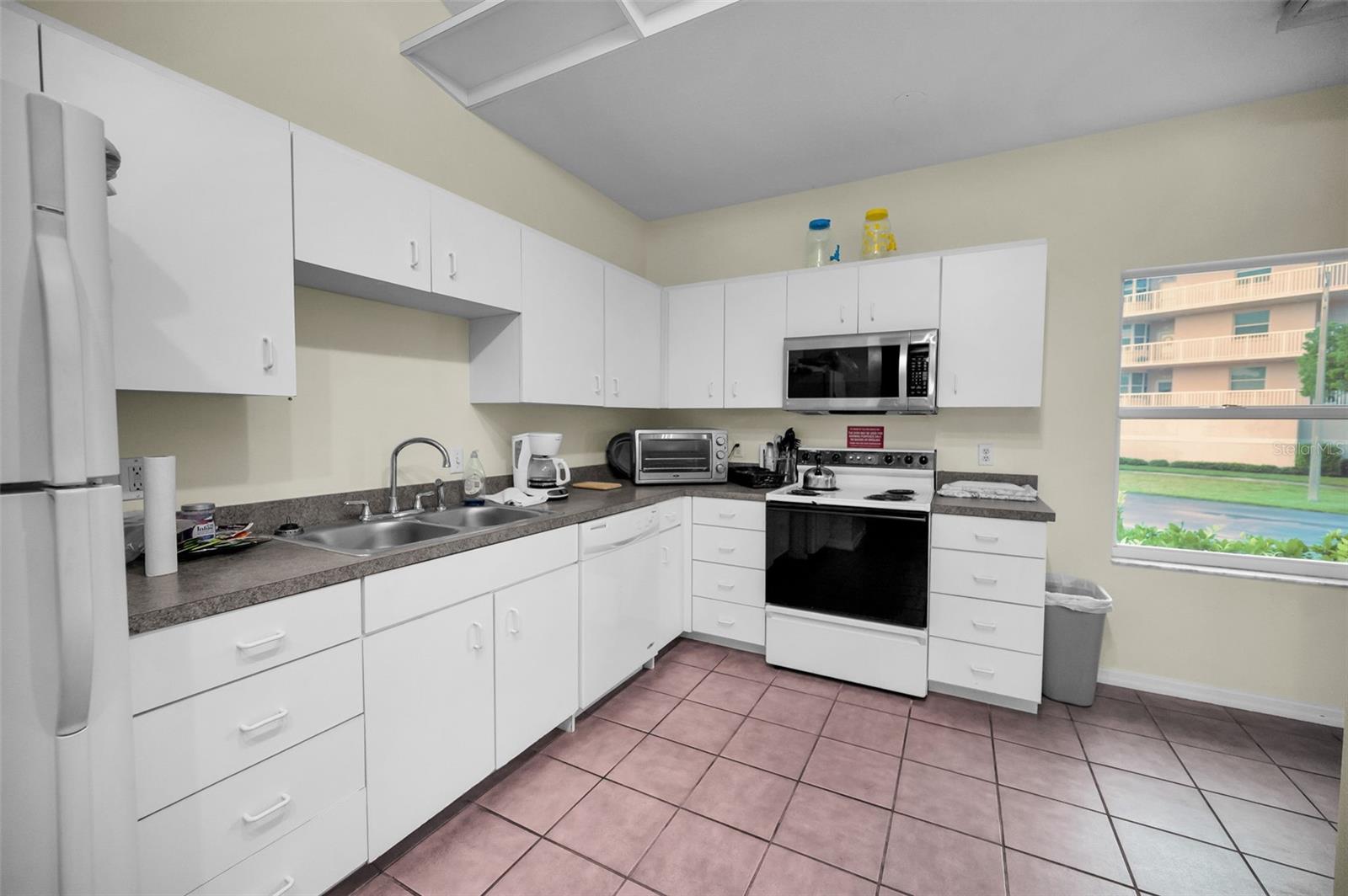 Image 40 of 55 For 9860 62nd Terrace N 1025