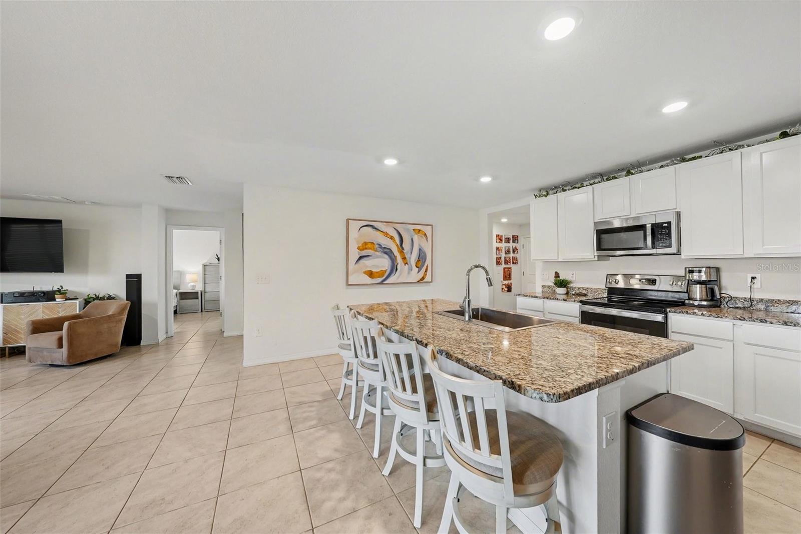 Image 14 of 33 For 7980 Broad Pointe Drive