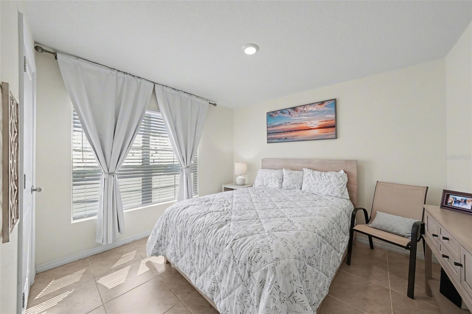 Image 21 of 33 For 7980 Broad Pointe Drive