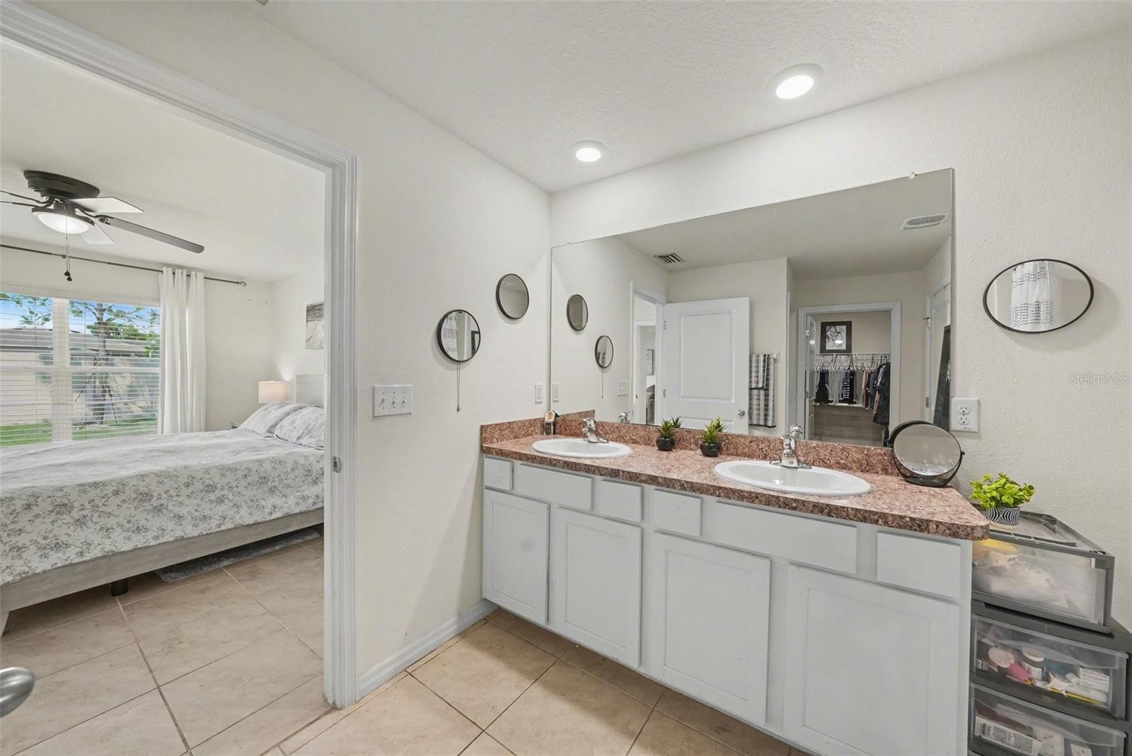 Image 24 of 33 For 7980 Broad Pointe Drive