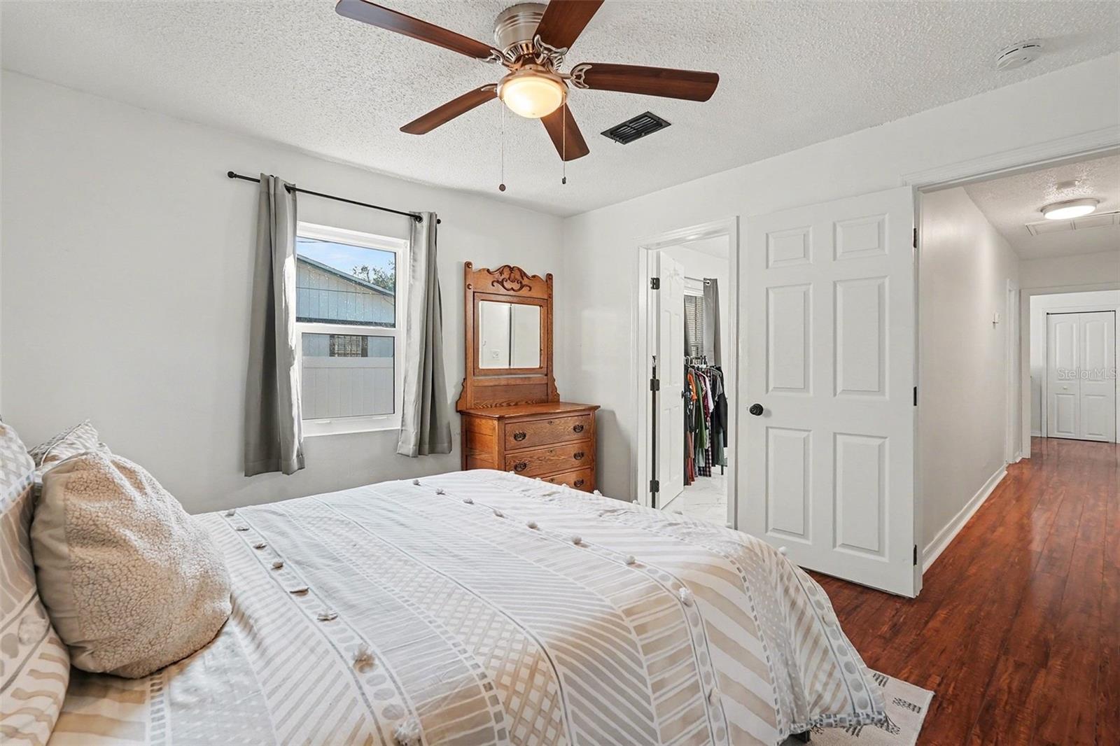 Image 14 of 26 For 6305 Macdill Avenue