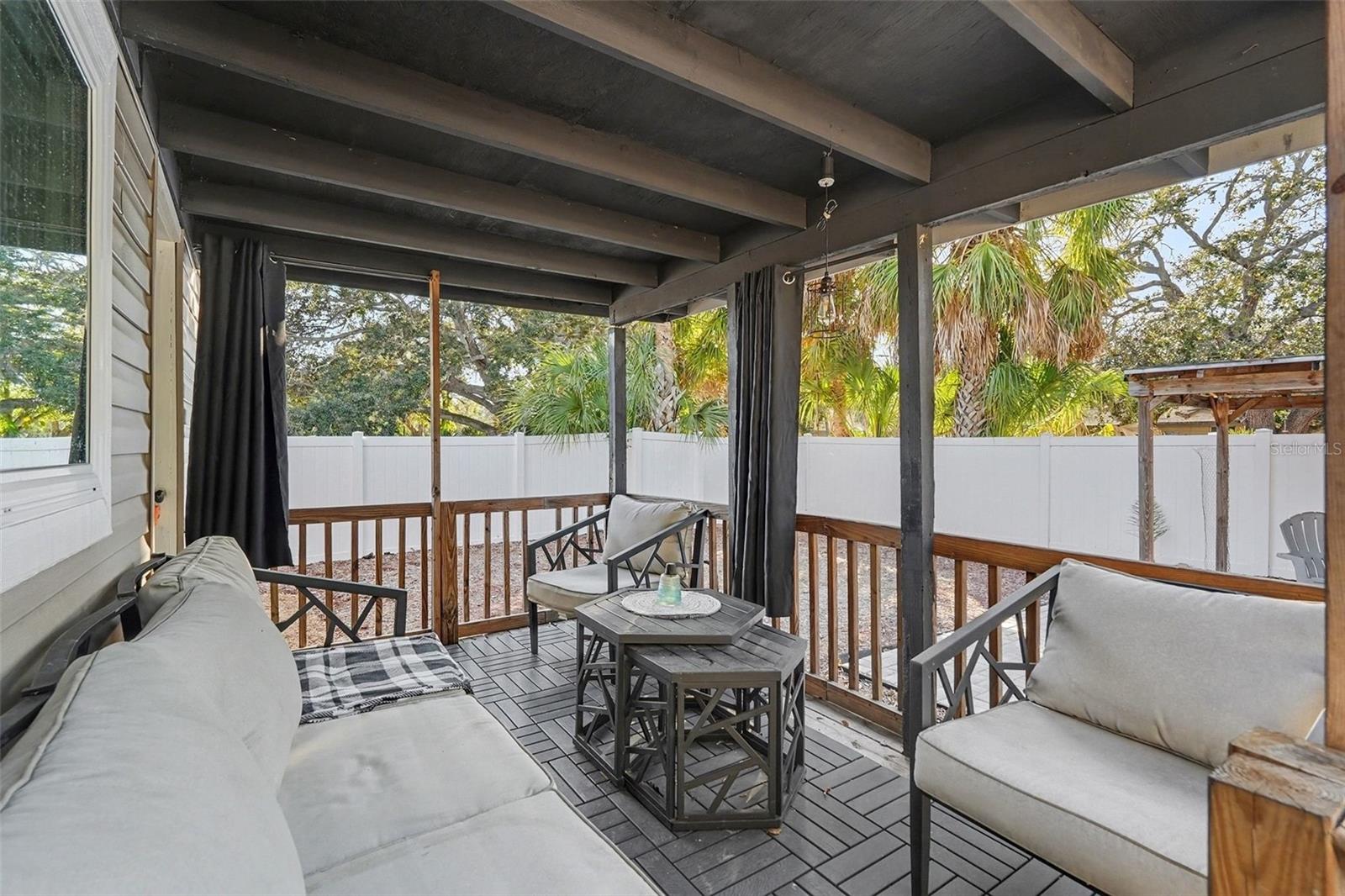 Image 21 of 26 For 6305 Macdill Avenue