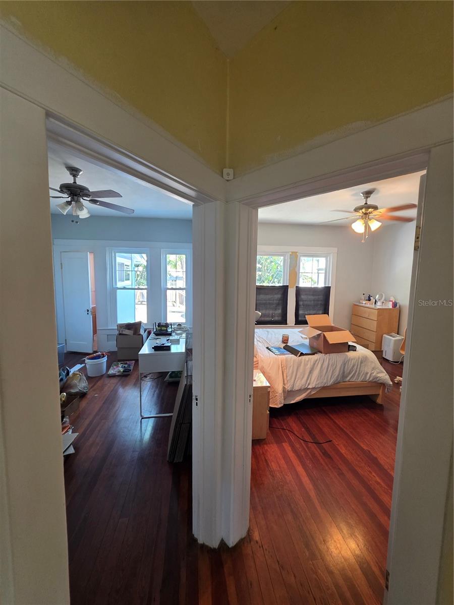 Image 19 of 25 For 1568 Drew Street