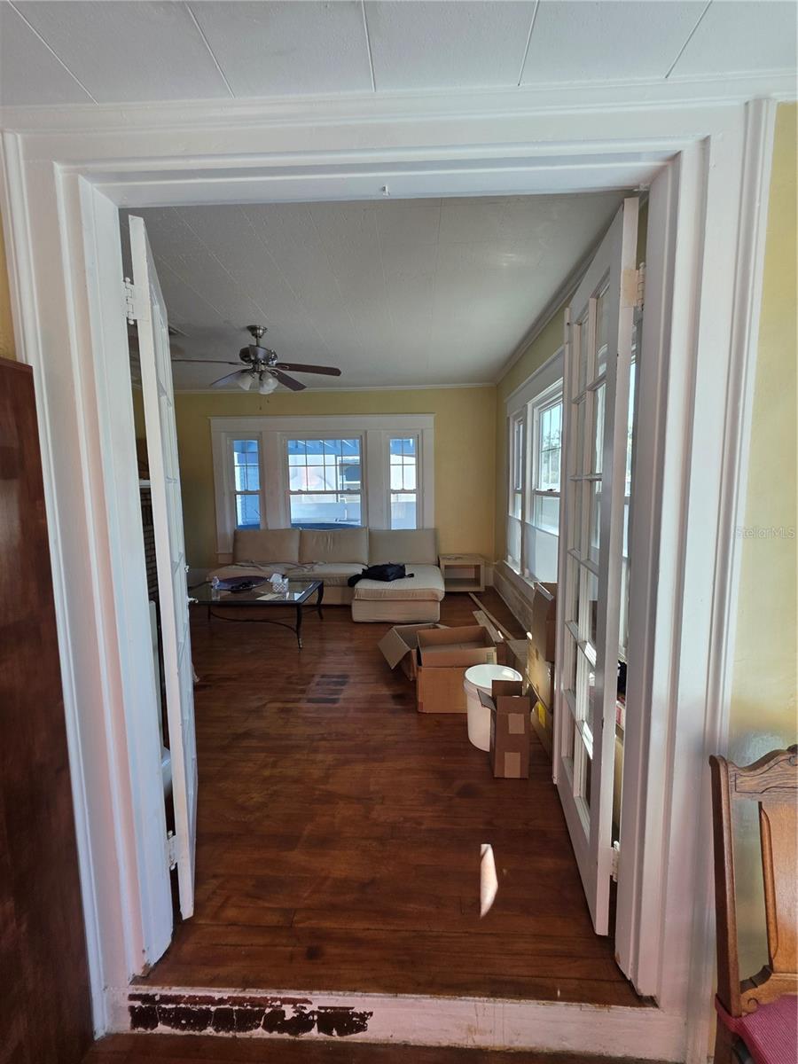 Image 6 of 25 For 1568 Drew Street