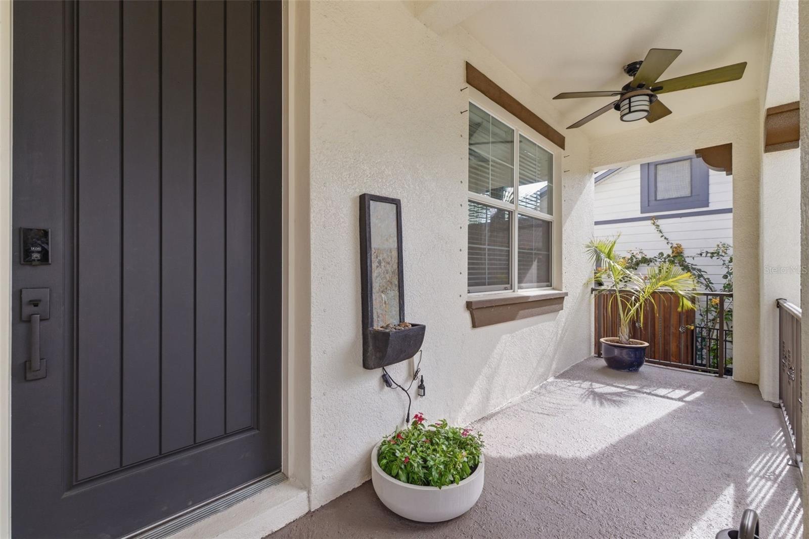 Listing photo id 15 for 521 12th Avenue S