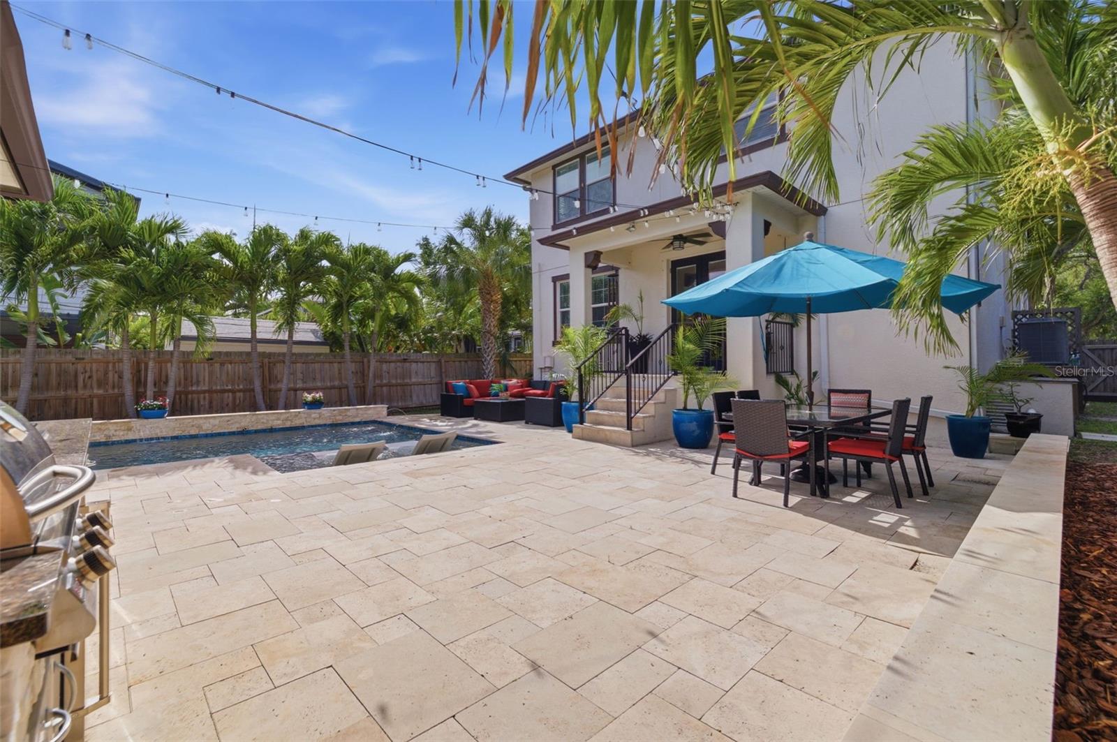 Listing photo id 46 for 521 12th Avenue S