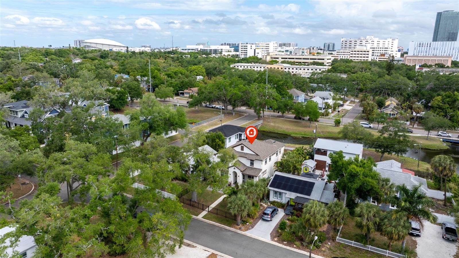 Listing photo id 52 for 521 12th Avenue S