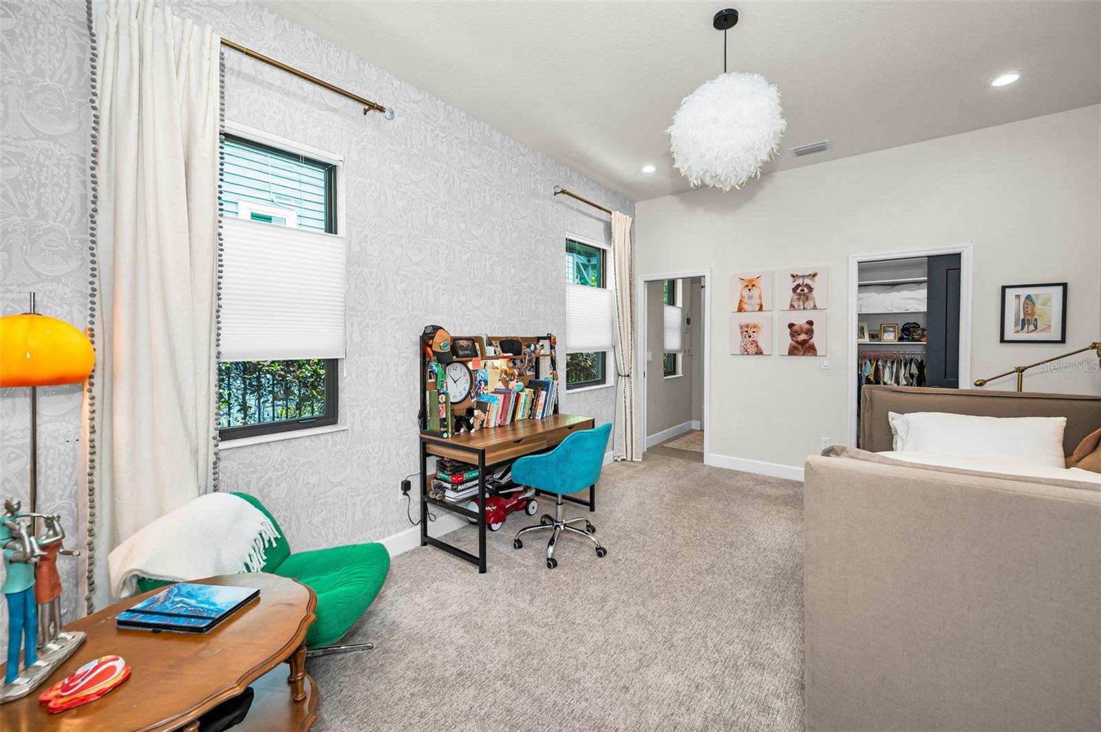 Listing photo id 27 for 404 Marshall Street