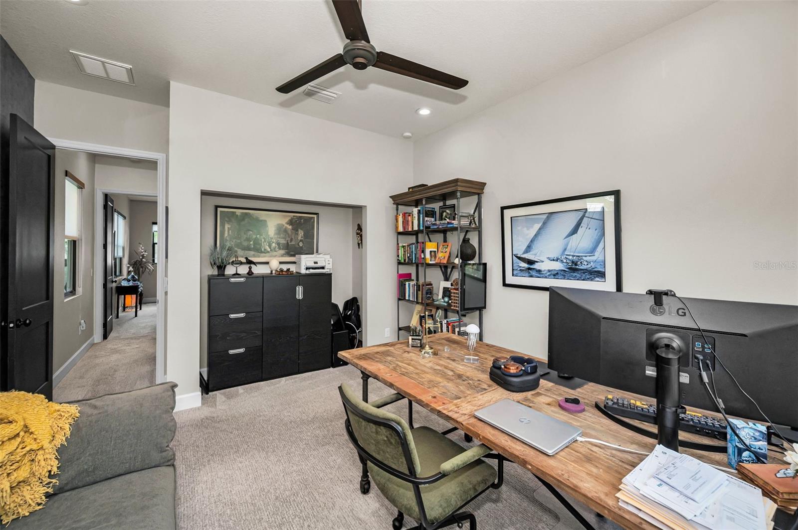 Listing photo id 37 for 404 Marshall Street