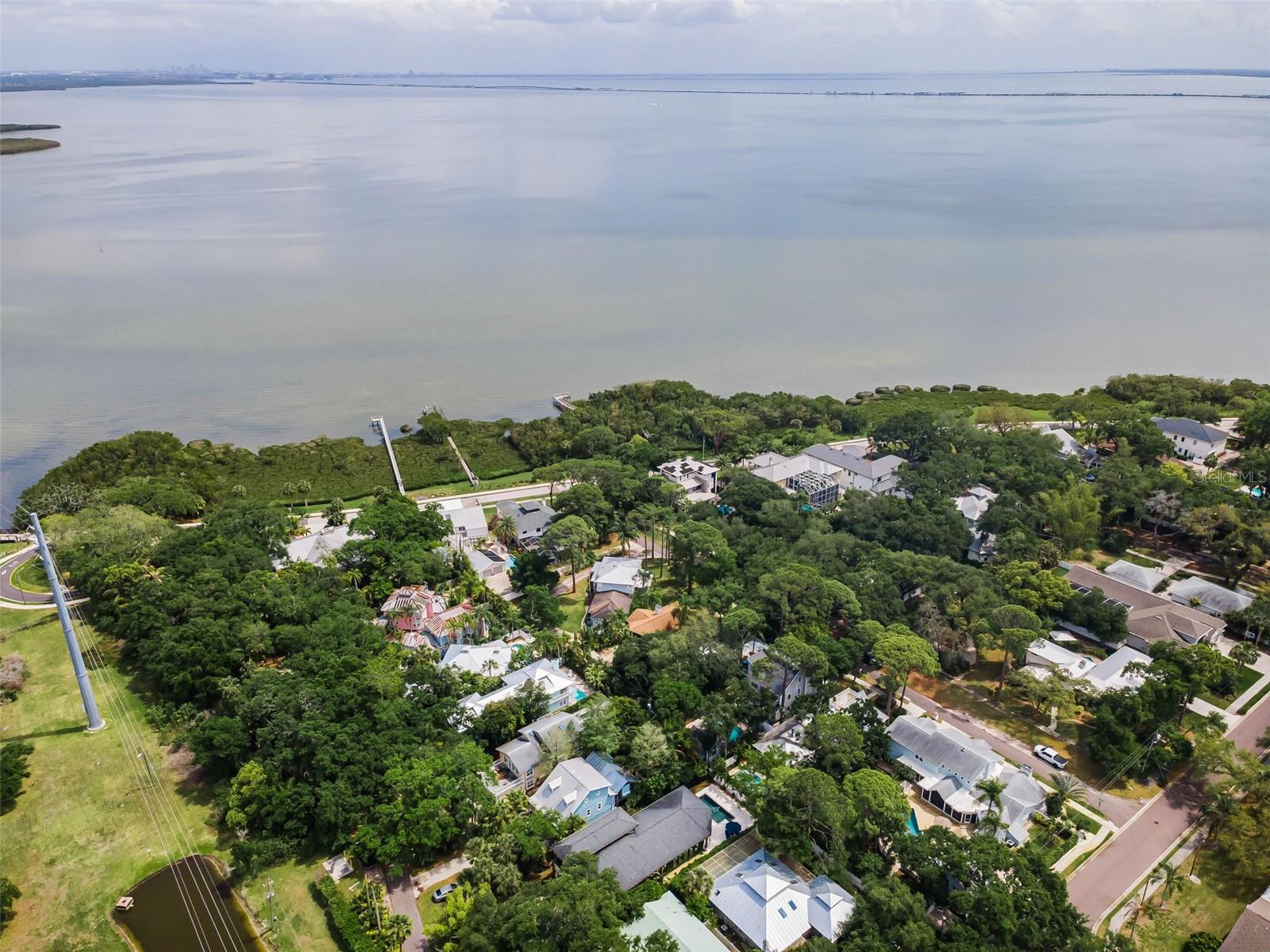 Listing photo id 59 for 404 Marshall Street