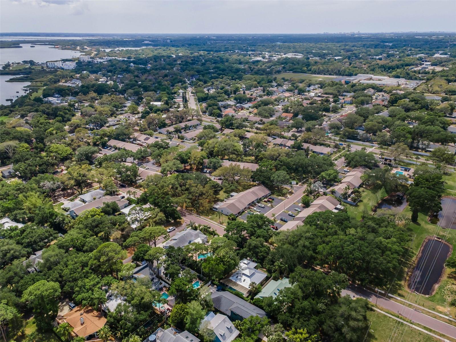 Listing photo id 61 for 404 Marshall Street