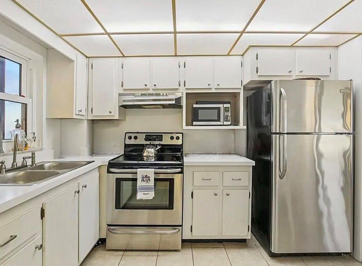 Image 8 of 15 For 1270 Gulf Boulevard 701