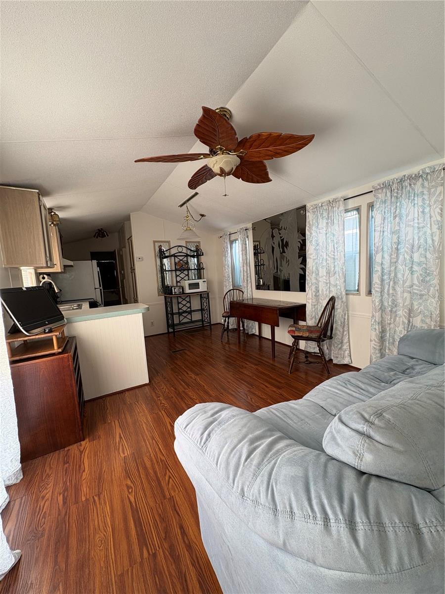 Image 7 of 12 For 21027 Lazy Days Circle