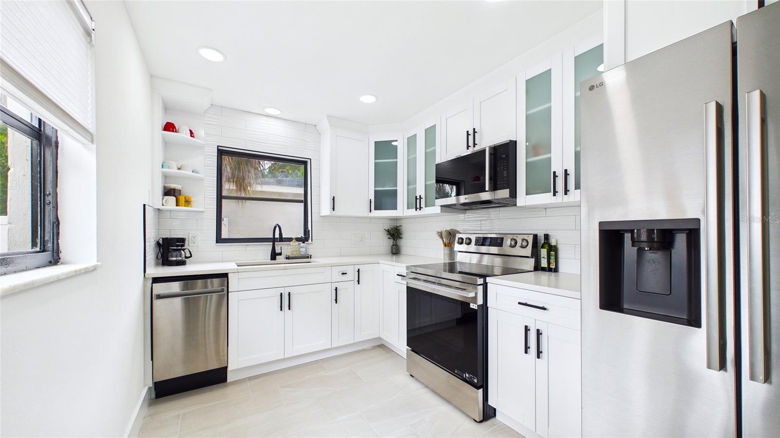 Image 11 of 42 For 1920 New Hampshire Avenue Ne