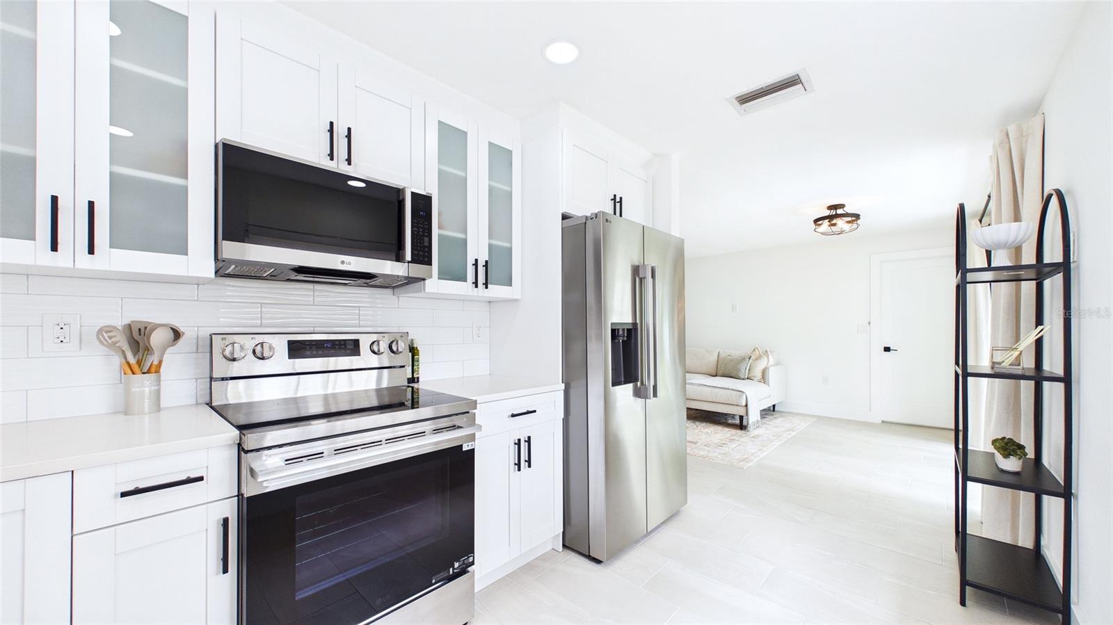 Image 12 of 42 For 1920 New Hampshire Avenue Ne