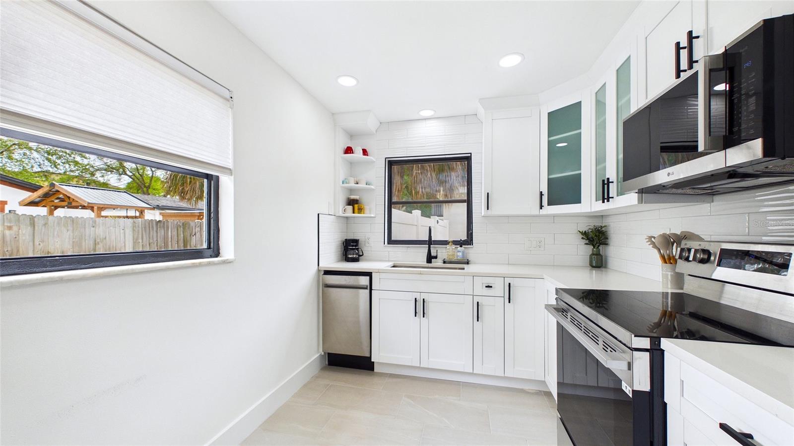 Image 14 of 42 For 1920 New Hampshire Avenue Ne