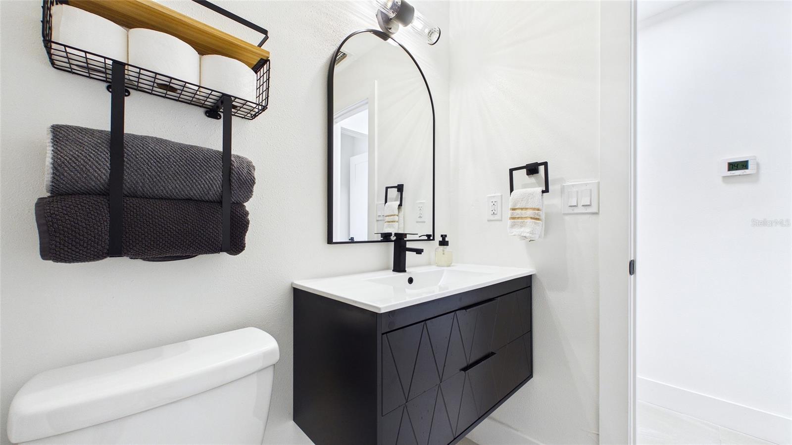 Image 28 of 42 For 1920 New Hampshire Avenue Ne