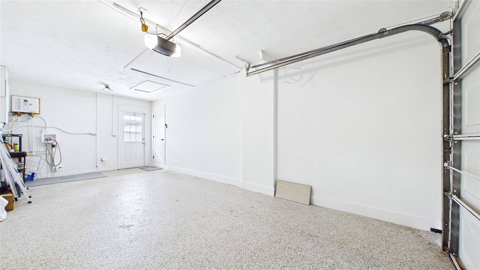 Image 30 of 42 For 1920 New Hampshire Avenue Ne