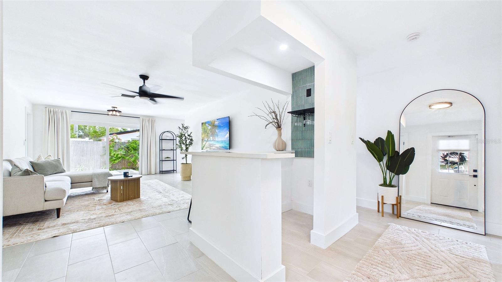 Image 5 of 42 For 1920 New Hampshire Avenue Ne