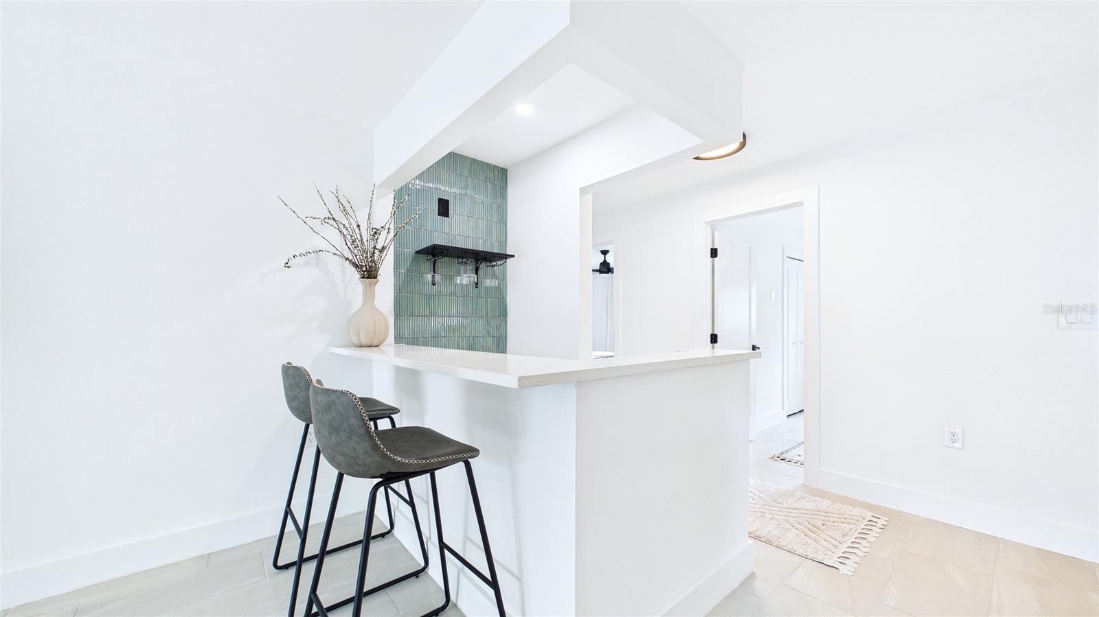 Image 7 of 42 For 1920 New Hampshire Avenue Ne