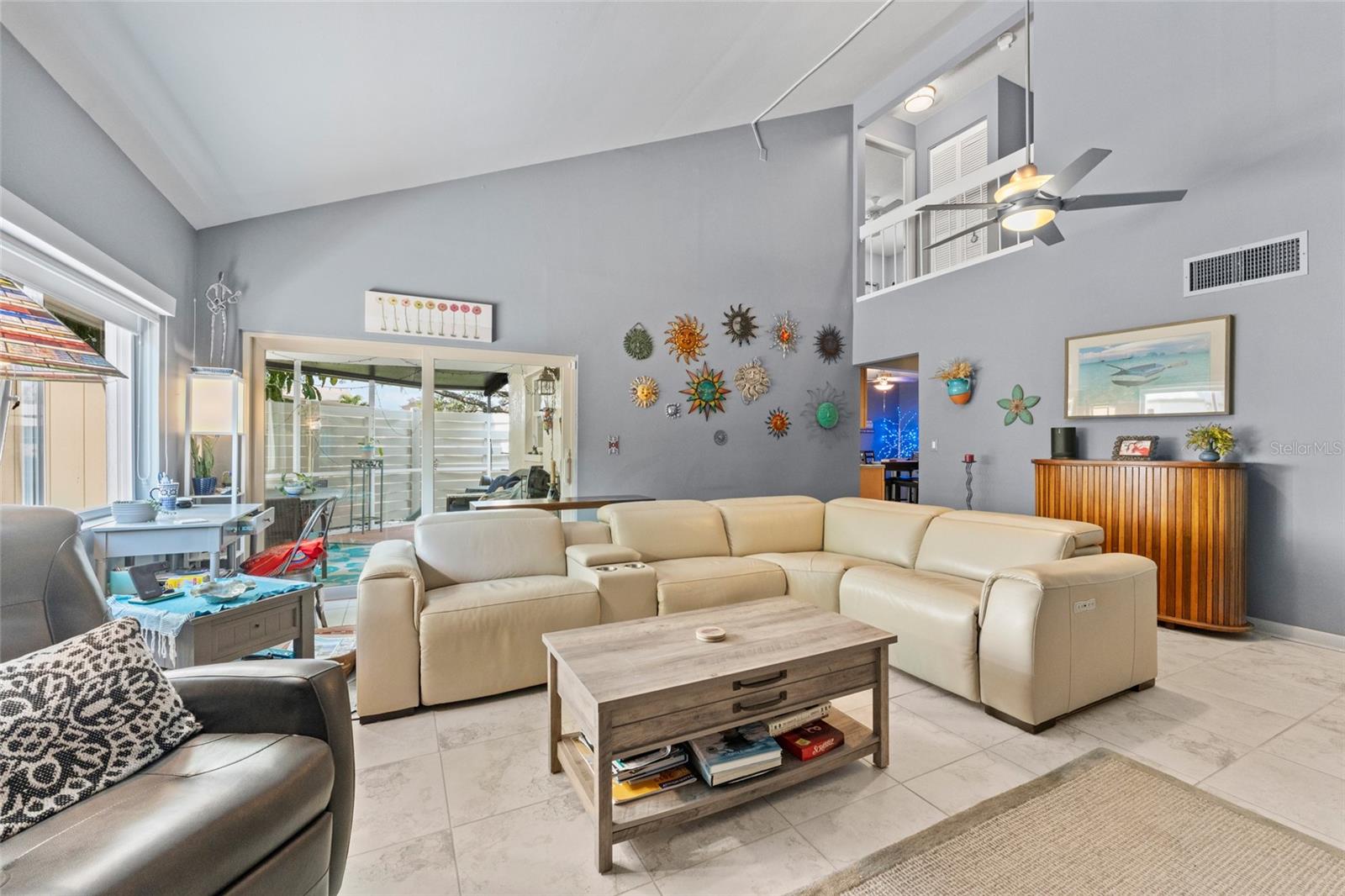 Image 12 of 39 For 2647 Cedar View Court