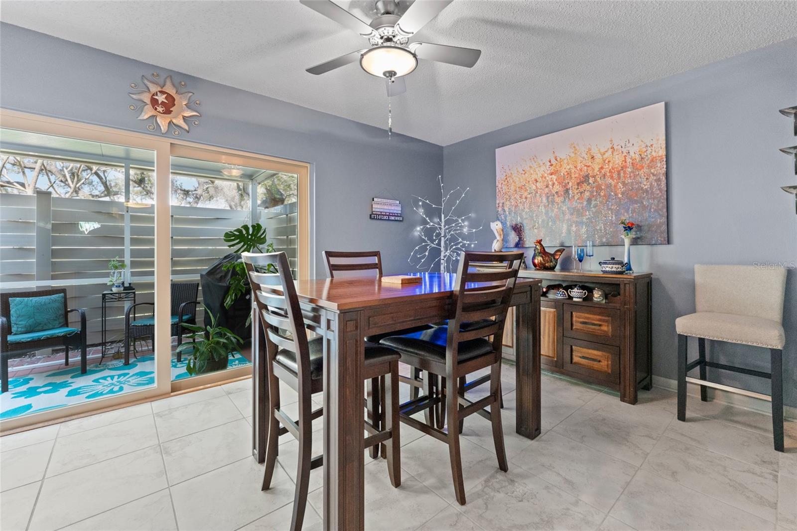 Image 17 of 39 For 2647 Cedar View Court