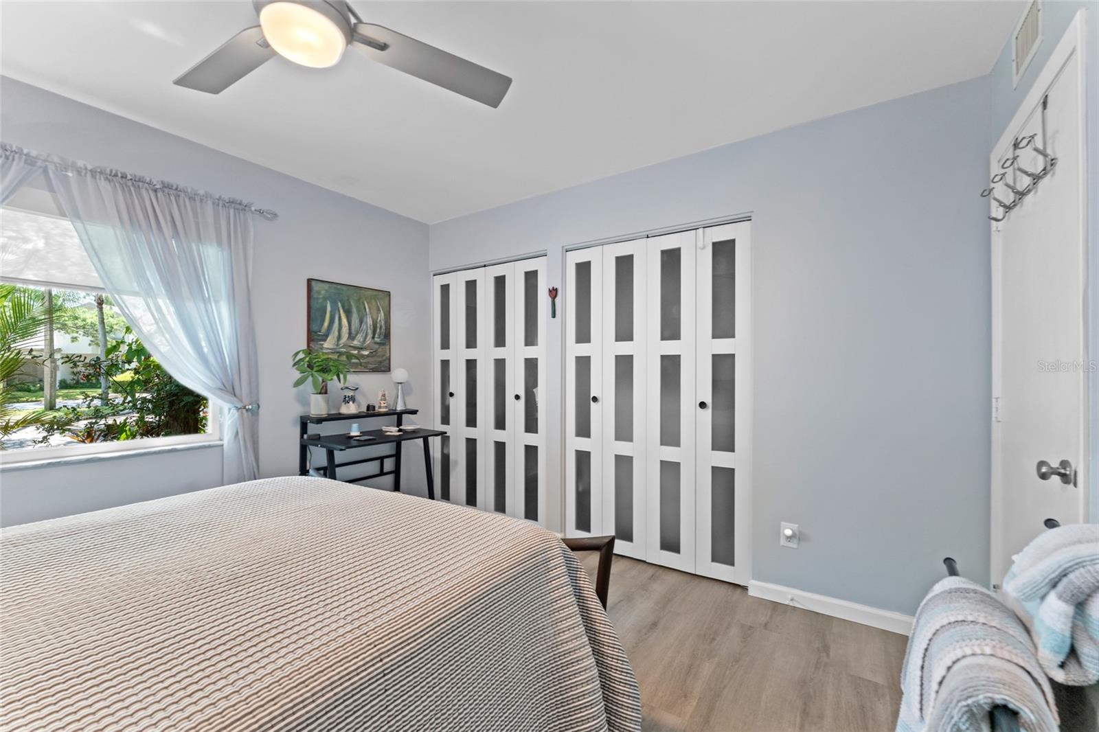 Image 25 of 39 For 2647 Cedar View Court