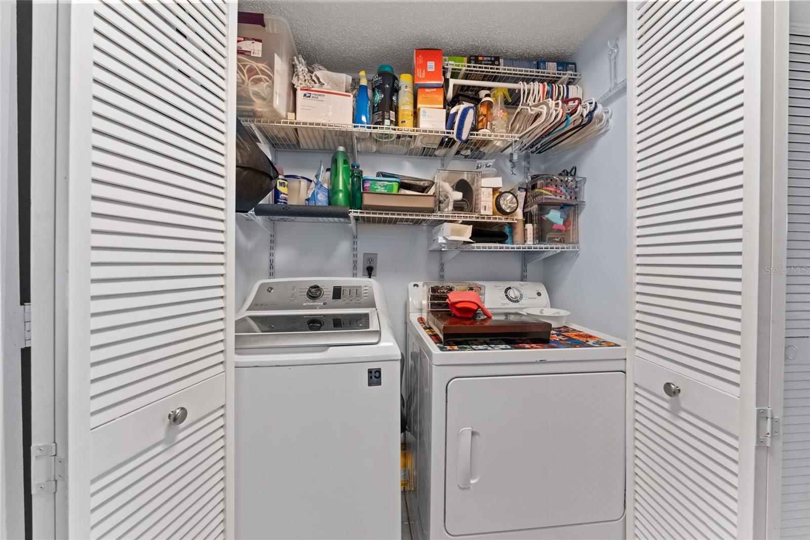 Image 34 of 39 For 2647 Cedar View Court