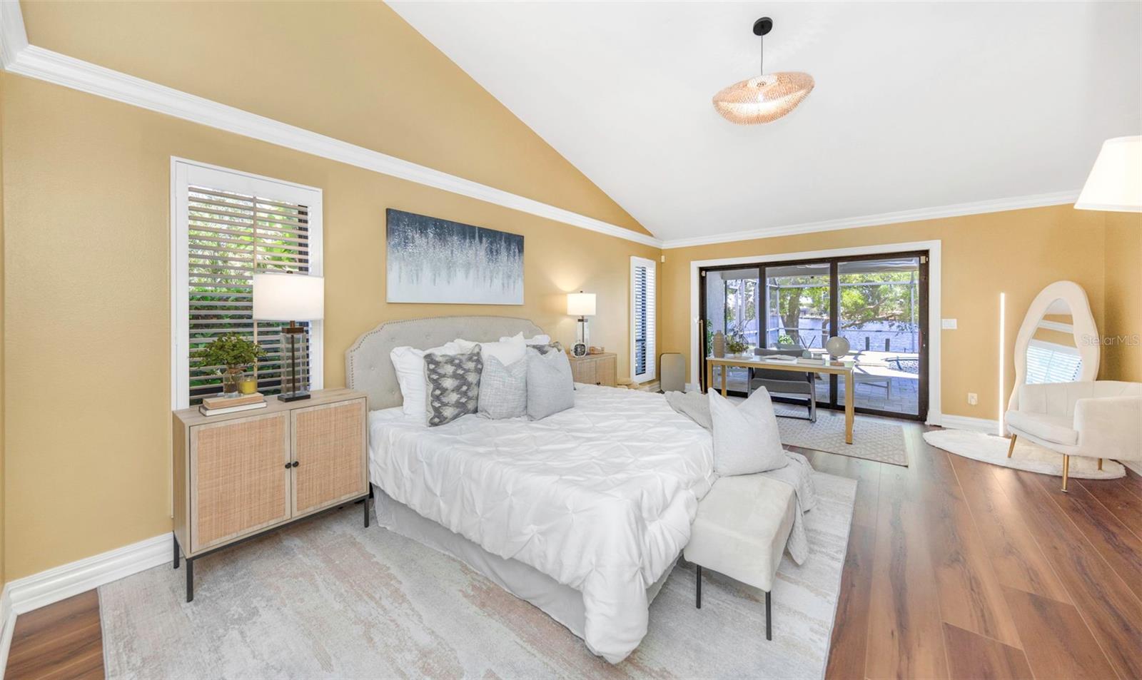 Listing photo id 15 for 9821 Bay Island Drive